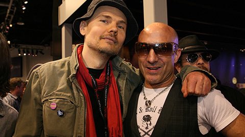 Happy birthday to former drummer Kenny Aronoff! 