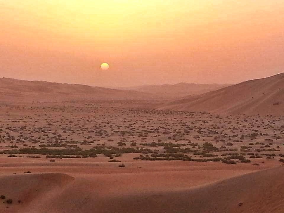 LauraLullaby's tweet photo. The view my mam and step-dad woke up to in #AbuDhabi is just memorising 😍 https://t.co/AmlX7hmtDR