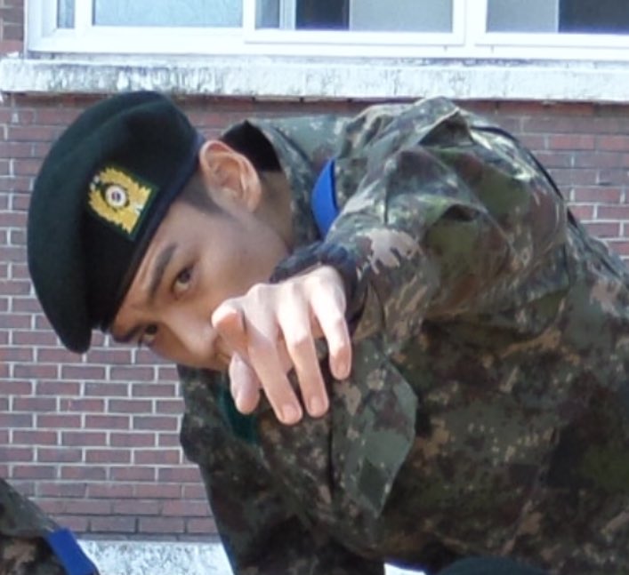 세상 오만걱정 다 짊어지고 광광댔던 지난날들이 숙연해질지경......ㅎ(머쓱)
잘지내는 것 같아서 넘 다행이다😶💕