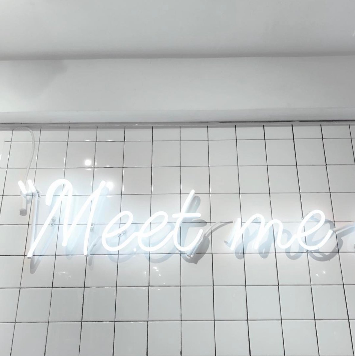 7FAM_EU's tweet photo. We love a neon sign - meet us at Alfred for the best coffee in L.A.
Image via Mirjam Flatau.

#7FAM_EU #7ForAllMankind #CaliforniaDreaming https://t.co/VvajYBaGHu