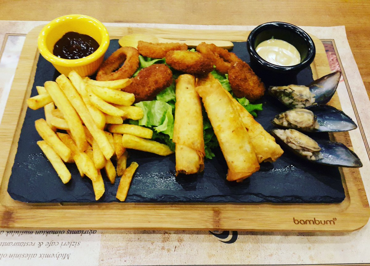 Midyemix Gurme Tabağı'nı çok seveceksiniz! 🖒 👌
#cafe #midyemix #deniz #ürünleri #egeişletme #yepyeni #sıradışı #konsept #kucukpark #bornova