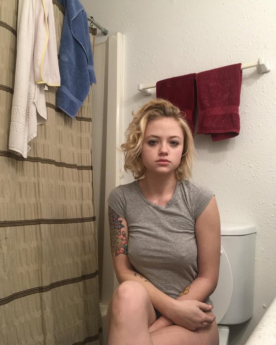 on pissing toilet girl Young