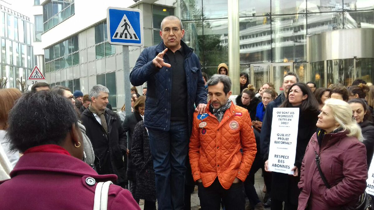 CFDTCANALPLUS's tweet photo. Rassemblement des 4 OS #Canal+. Beaucoup de salariés présents. La casse continue. #JeRespecteMaSignature #Cduvol @CFDT @SDJiTele https://t.co/xt0nz0tmXS
