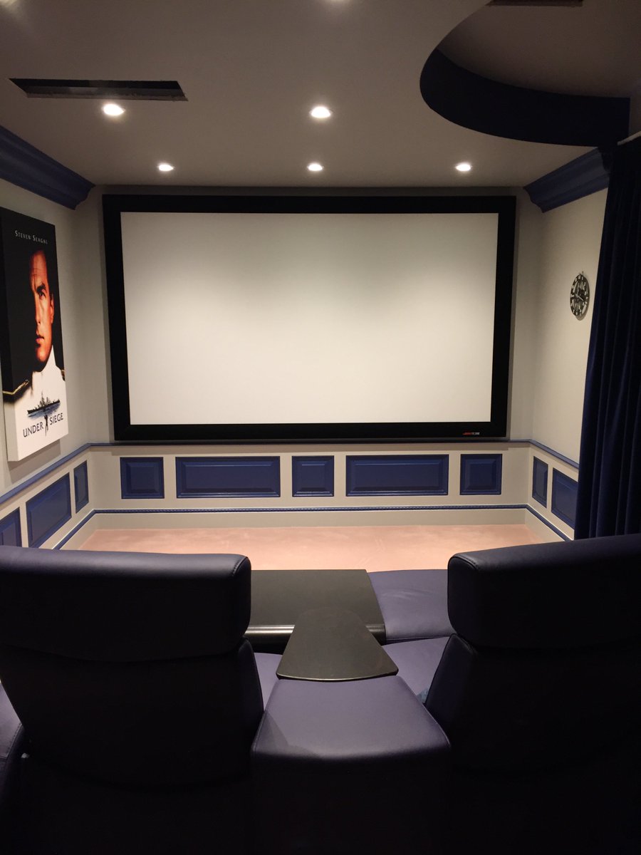 maisoncreations's tweet photo. Remember the #cinema room?
Here's the transformation. #homecinema #FittedFurniture #BespokeFurniture #interiordesign https://t.co/K9kAQ3Lctm
