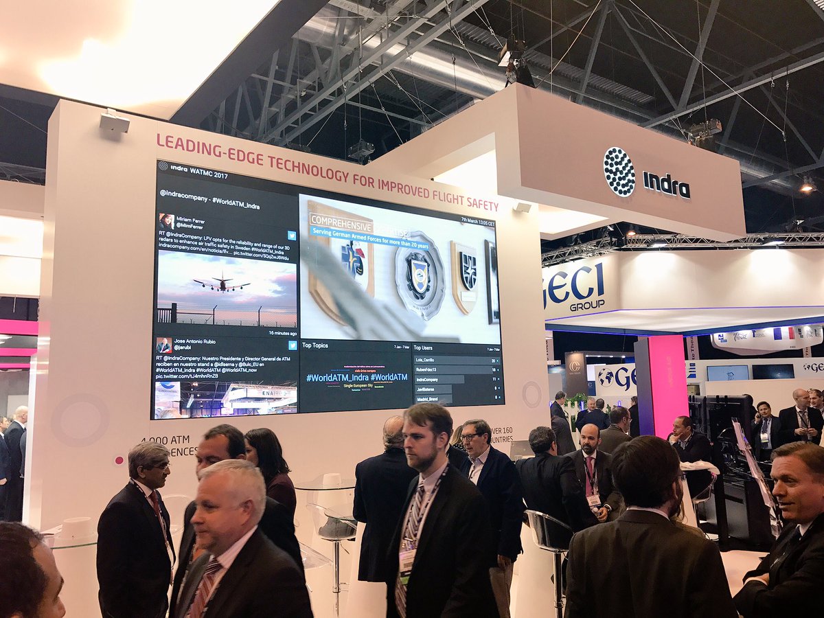Toda la información en tiempo real sobre @WorldATM_now gracias a nuestro Social Media Command Center en nuestro stand 553 #WorldATM_Indra
