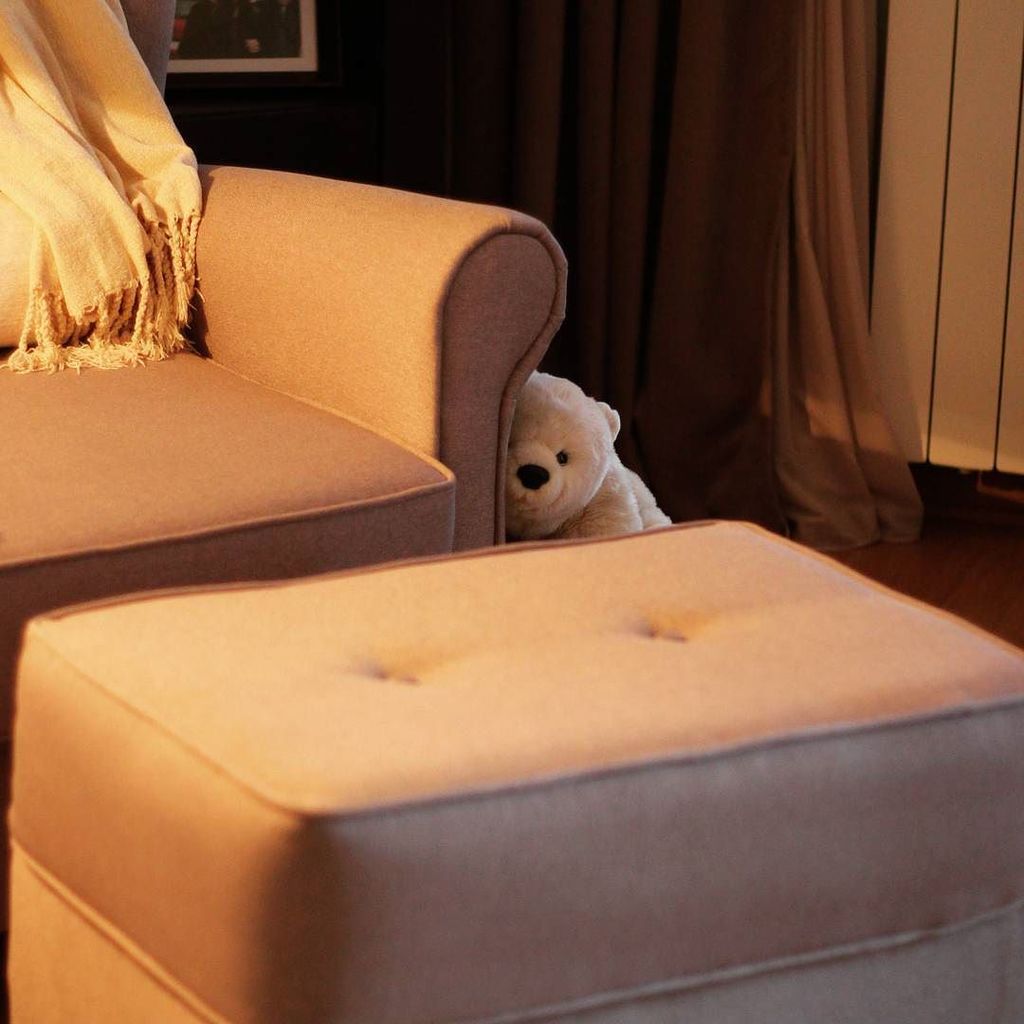 Buddy_TheBear's tweet image. Playing Hide&amp;amp;Seek with my humans 😆
.
#BuddyTheBearAdventures  #hideandseek  #playing