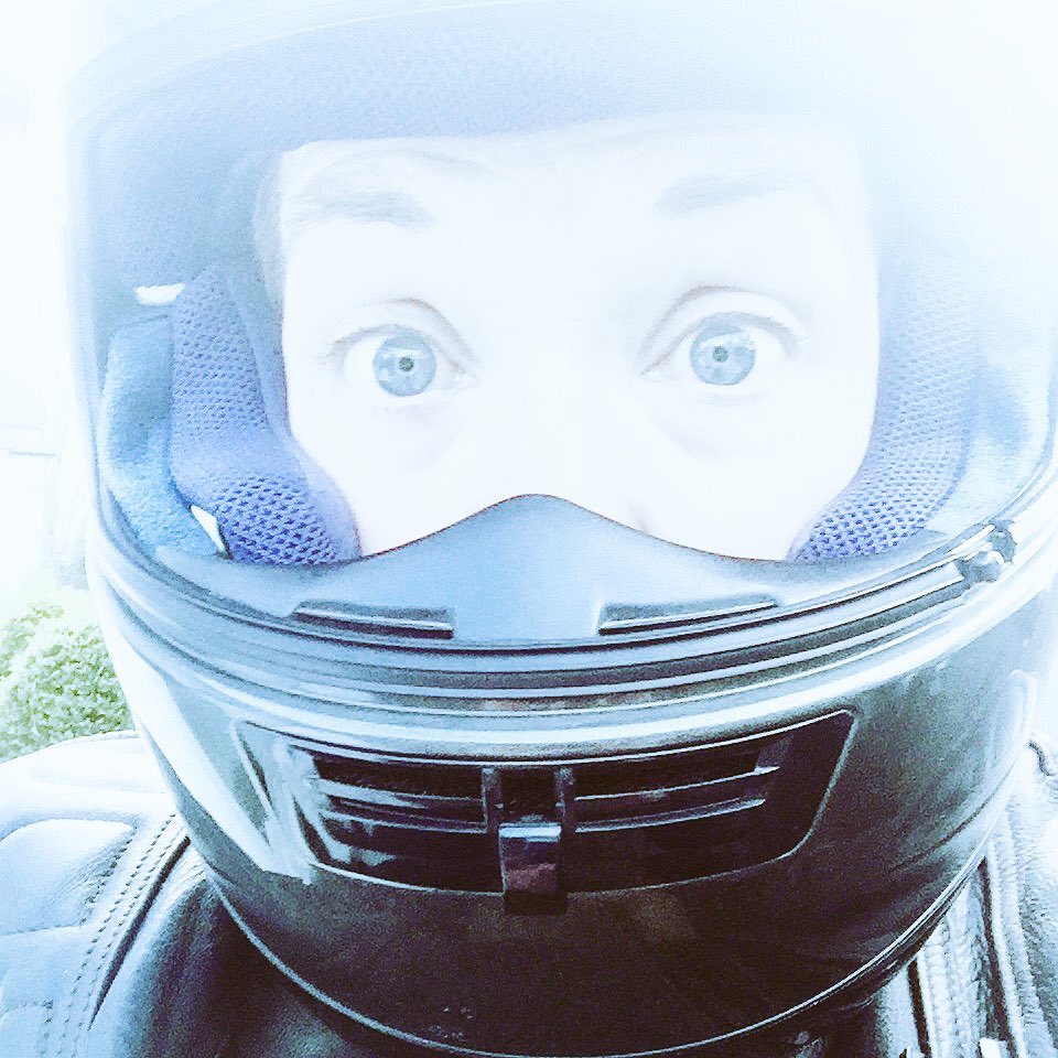 joleeworld's tweet photo. Wahoo! quick #spin on #Bingo 1st time for a while... & it was good 😊 #creativethinkingtime #sunnyday #ceramicist #bikerchick #motorbike https://t.co/TwYBW7vmHI