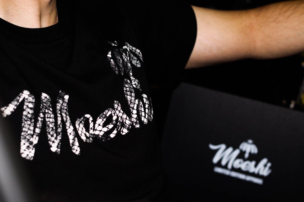 Be part of the Moeshi Movement. 
Shop here >>> bit.ly/2n0XytI
#streetwear #streetstyle #menswear #mensstyle