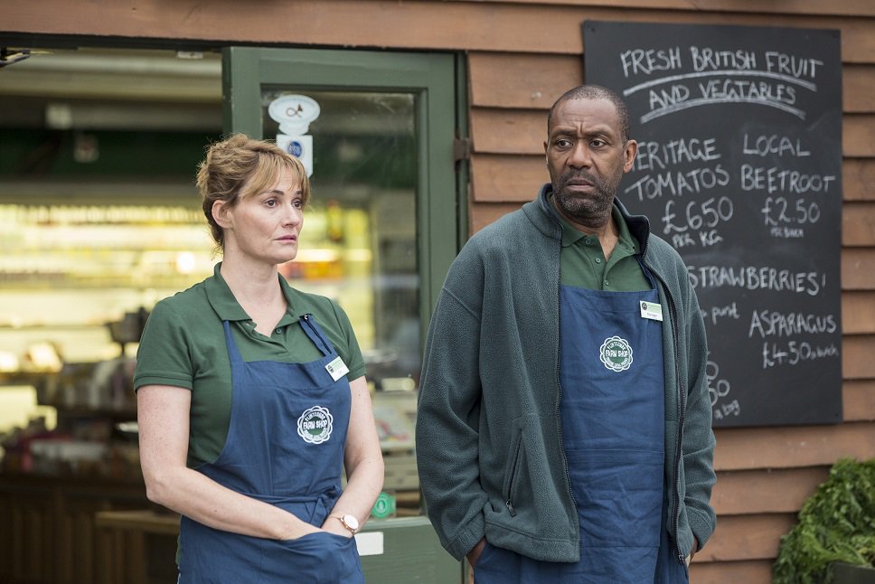 visit_dorset's tweet photo. Why the cast &amp; crew of #Broadchurch fell in love with #Dorset https://t.co/dyBQu4vxFj #VisitDorset https://t.co/vhwt04bNfK