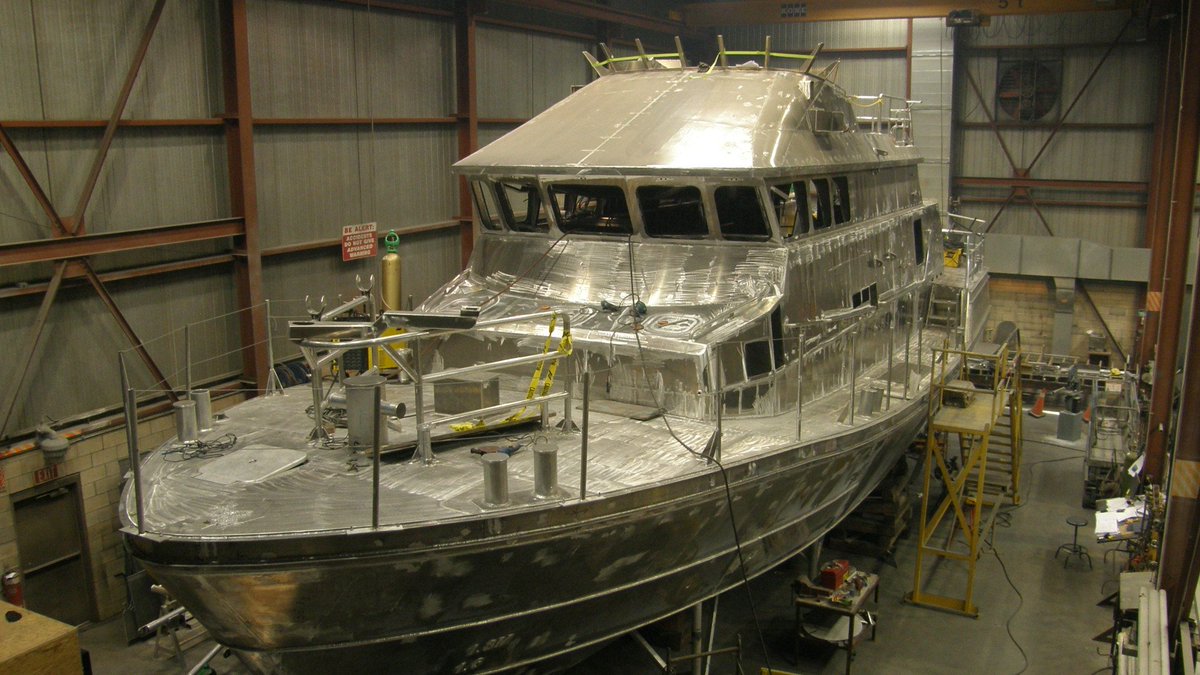 CoastGuardCAN's tweet photo. Detailed fabrication of the superstructure nearing completion on the first #SAR lifeboat at Hike Metal Products. ##CCGShipbuilding #CCGProud https://t.co/v311CdSdDv