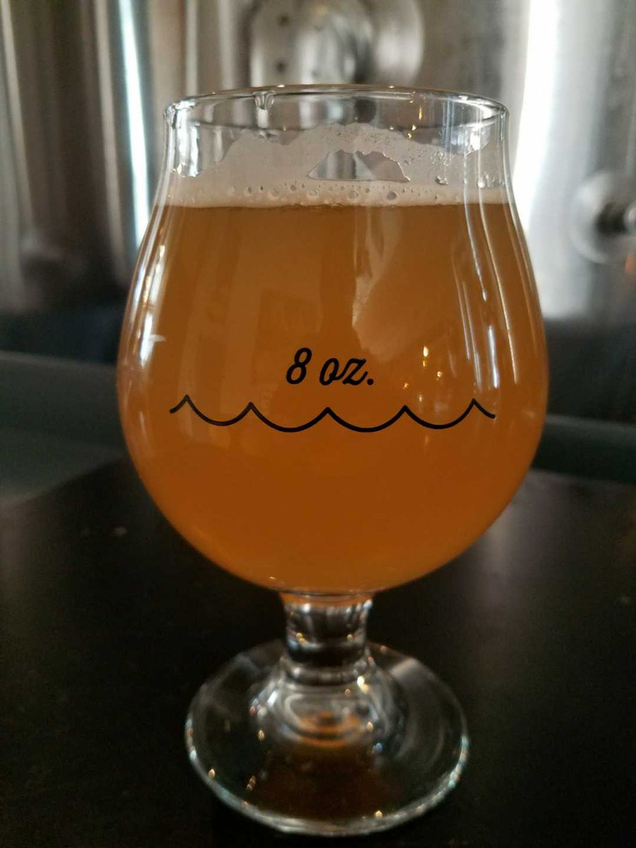 CLTbeerlife's tweet photo. Lovely saison from @FontaFloraBrew, this one is with black tea and lemon. Throughly enjoyed this one. https://t.co/PljG9Qq682