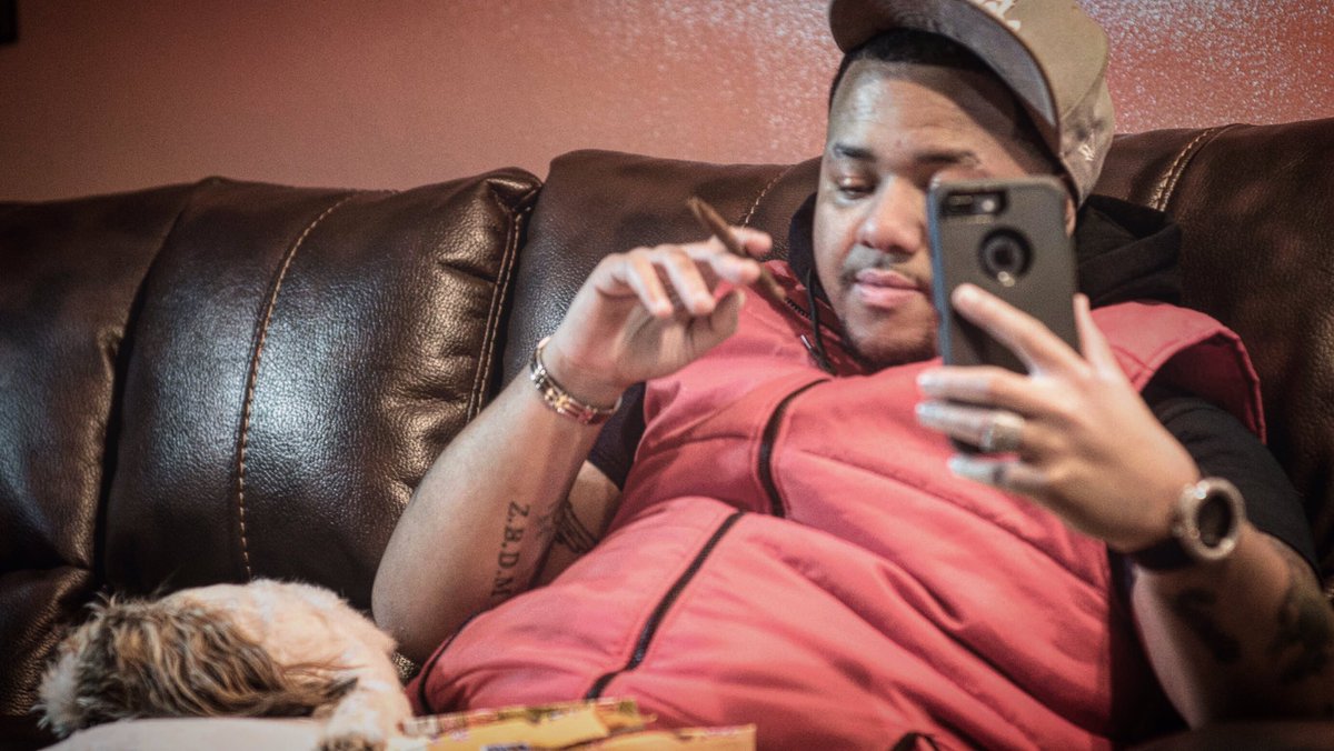 I DON'T REALLY FUKK WIT MFZ LIKE THAT FRFR....I BE ON SUM ME SHIT ALL THA TIME😎 #ZBDM✅ #backwoods #justmeandmydog 😙😙😙