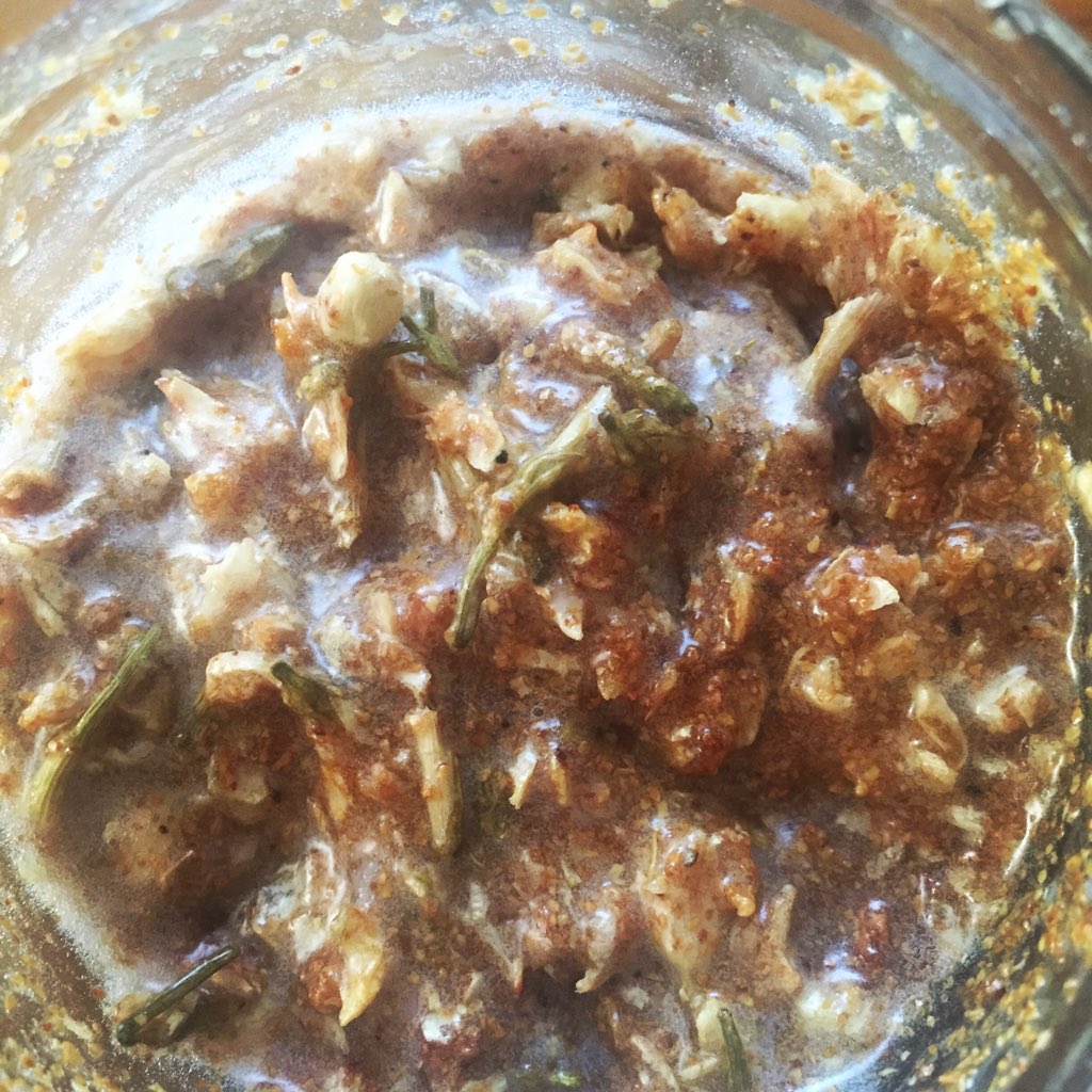 SCRUB the SKIN JASMINE 🌾
PALEO body scrub .... Smells Divine 🌾#skin #jasmine #nature #natural