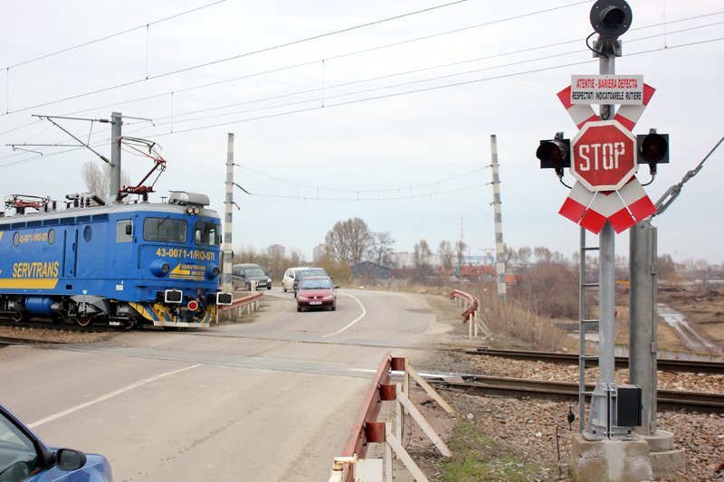 CFR SA launches EUR 1.5 million tender for modernising level crossings think-railways.com/cfr-sa-launche…