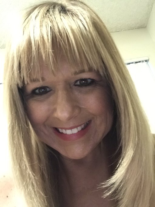 396 followers. Can we get to 400 today? https://t.co/Ci583I5CVP<a href="/tag/newprofilepic"class="tags"><span>#newprofilepic</span></a>