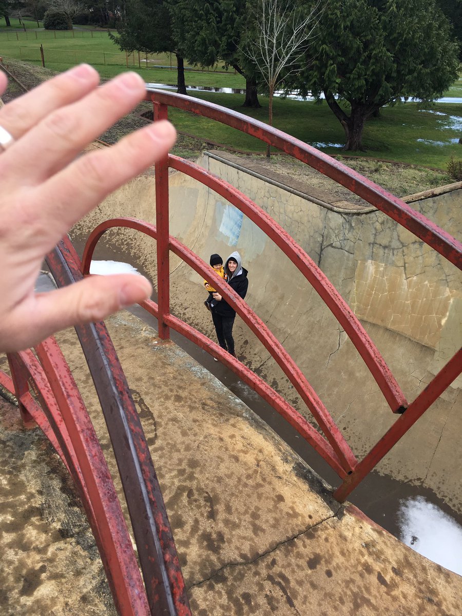 HELM_STREET_'s tweet photo. Gnarly Florence park #HelmStreet #LandSeaGarage https://t.co/TOOUbffn0G