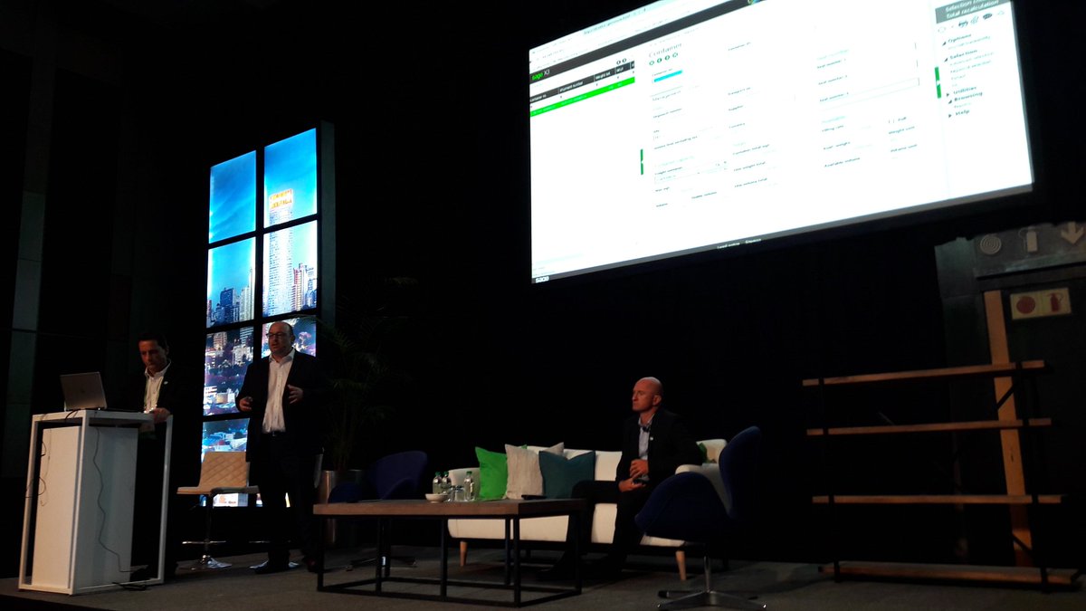 PerezToma's tweet photo. How #sagex3 answers the distribution companies challenges. #sagesummit https://t.co/2MH7TauG3R