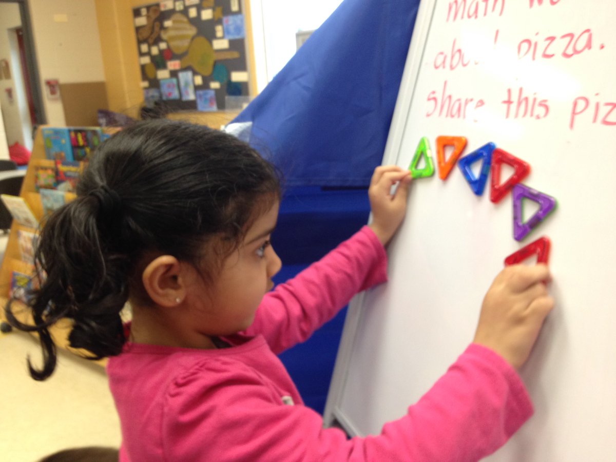 JennCampbell27's tweet image. This student moved them in a line and then counted them.#lvmath