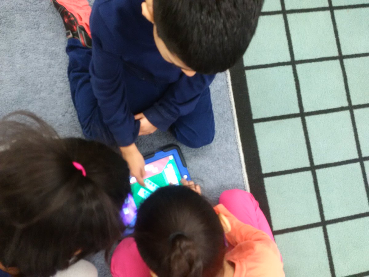 VanderdoelenMrs's tweet photo. Consolidating numeracy skills #mathslide. Addition is fun! @eagleplainsps @PeelSchools https://t.co/NWcURUfx0k