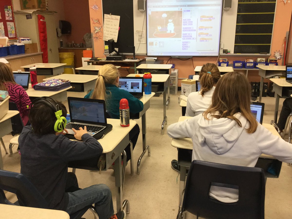 42ACP's tweet image. Snow day coding @RockwoodSchool with @scratch and @MrGallery9 #rcdsbtweets #RCDSBcodes