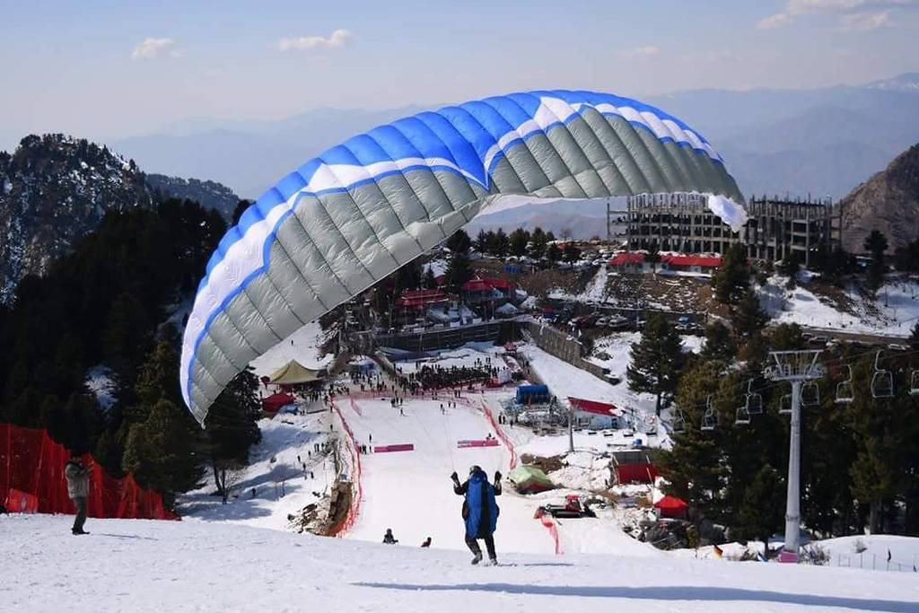 #Paragliding in #MalamJabba #Kpk #Pakistan #NorthPakistan #Adventure #Travel #Tour #Mountain #MountainCalling #Beau…