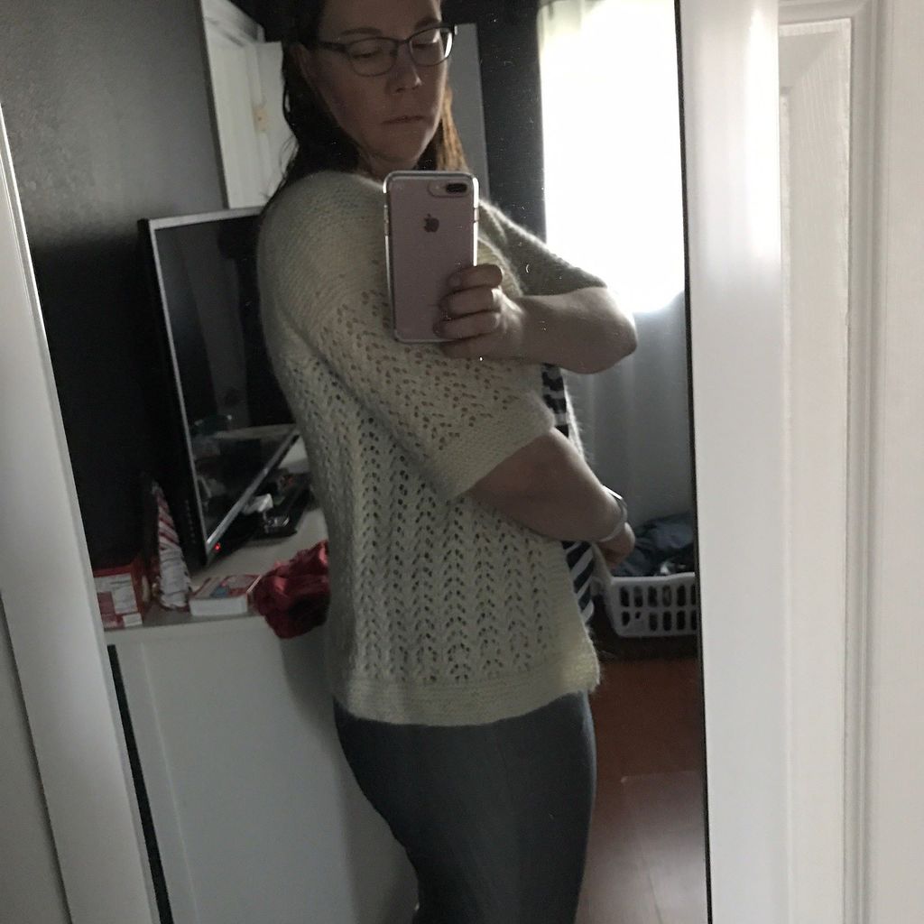 unsympathetic's tweet photo. I made this. #knit #knittersofinstagram #sweater #februarylady #done #needsbuttons #dailys… https://t.co/QmQC9ml40q https://t.co/cPITnIq4ZS