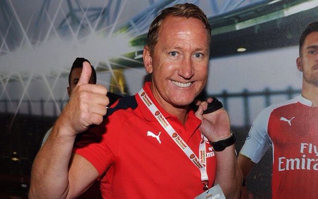 Happy birthday to Arsenal legend Ray Parlour, who turns 44 today! 
