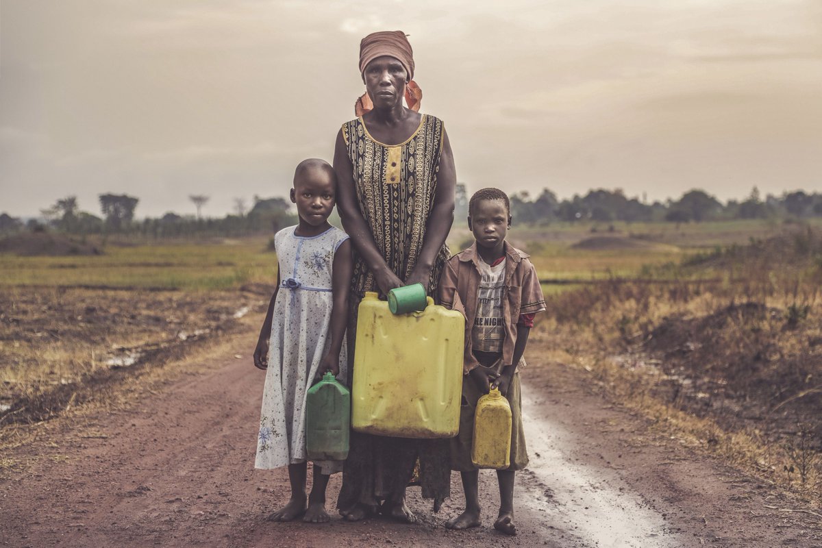 hipporoller's tweet photo. "It became apparent to me that the main victims of the #watercrisis are the #women and #children." 

https://t.co/XE2ZoxbnJn https://t.co/dYepu6gZLq