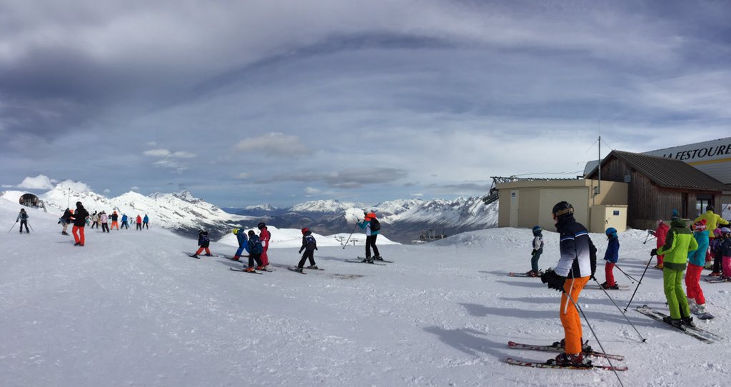 vecchioludo's tweet photo. super séjour au @devoluyteam avec l'app @4riders_ski à l'année prochaine 🤞🤞🤞🤞❄️❄️🤽🏿‍♂️⛷⛷⛷⛷⛷🎿🎿🎿 https://t.co/IKgFz92p49
