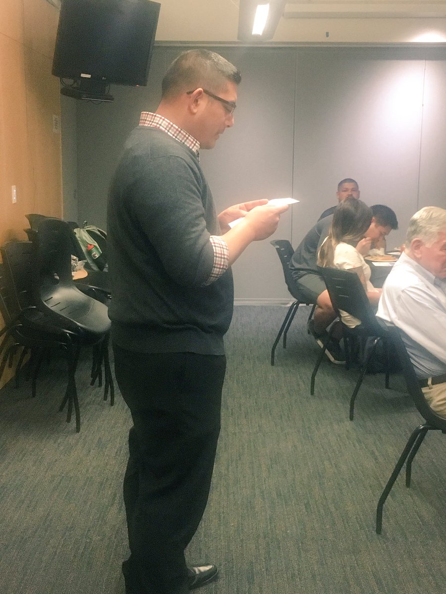 UCLAHerstory's tweet image. @UCLA_Alumni Bruin Resource Ctr director Paolo Velasco introducing Kitty Dukakis #bruinproud