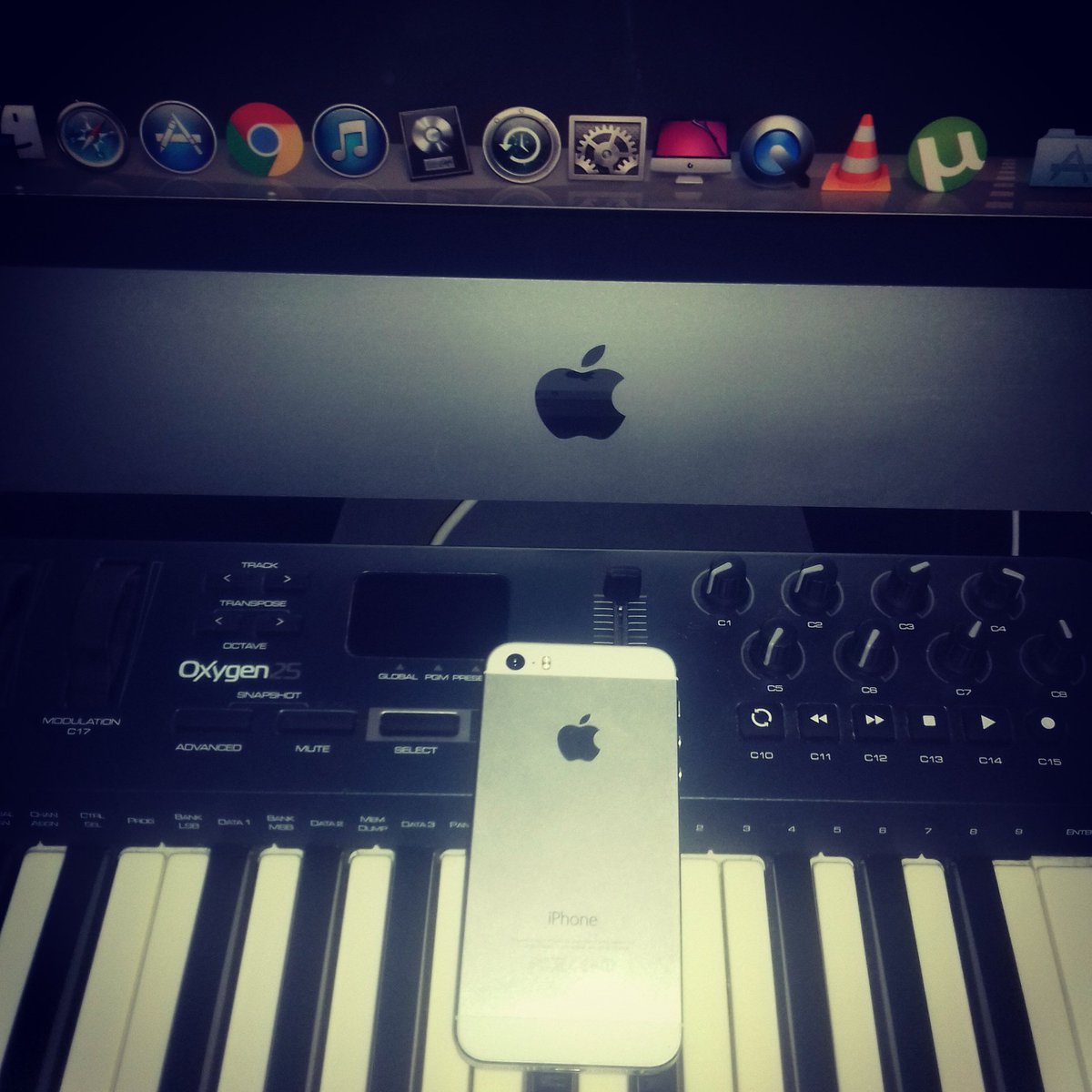 NoanPelcat's tweet photo. @Apple #LaBaze https://t.co/NJ4VnmZeR0
