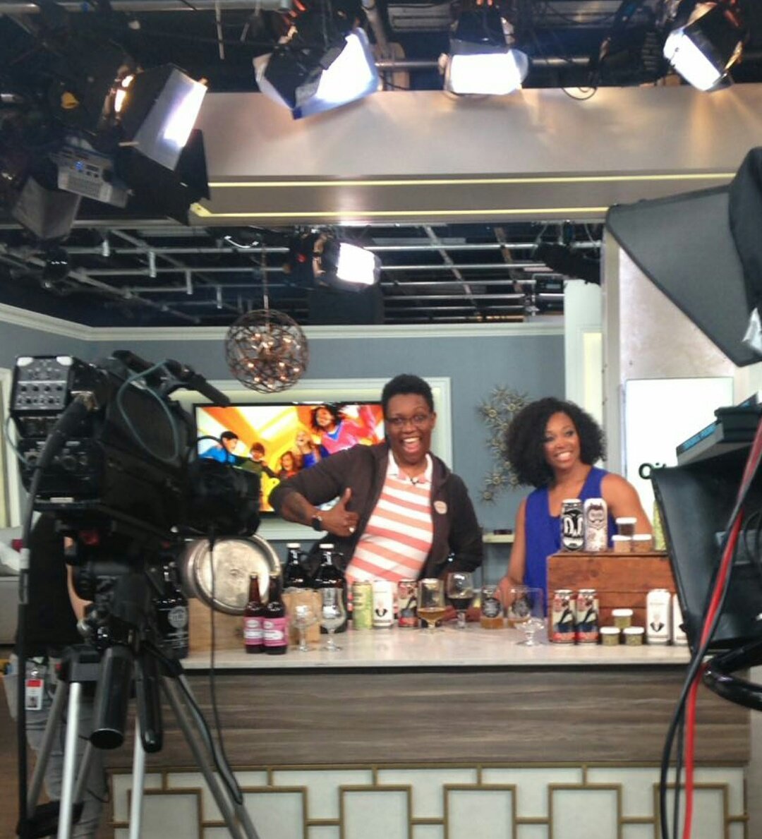 .@35mmmonkey on <a href="/CitylineCA/">CitylineCA</a> this AM! Segment airing over next wk feat. <a href="/descendantsbeer/">Descendants Brewery</a> <a href="/muskokabrewery/">MuskokaBrewery</a> <a href="/collectivebrew/">Collective Arts</a> &amp; <a href="/greatlakesbeer/">Great Lakes Brewery 🇨🇦</a> 🍻👌