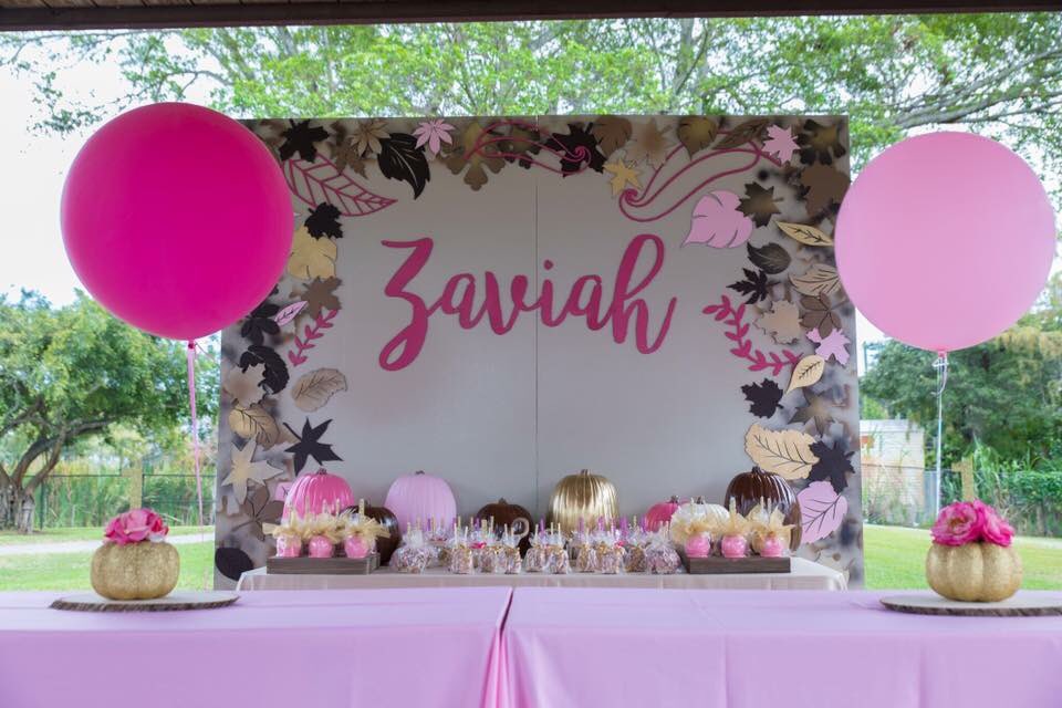 kamya_10's tweet photo. Throwback pics from a fall themed one year old birthday party. https://t.co/J2mL7w4efk