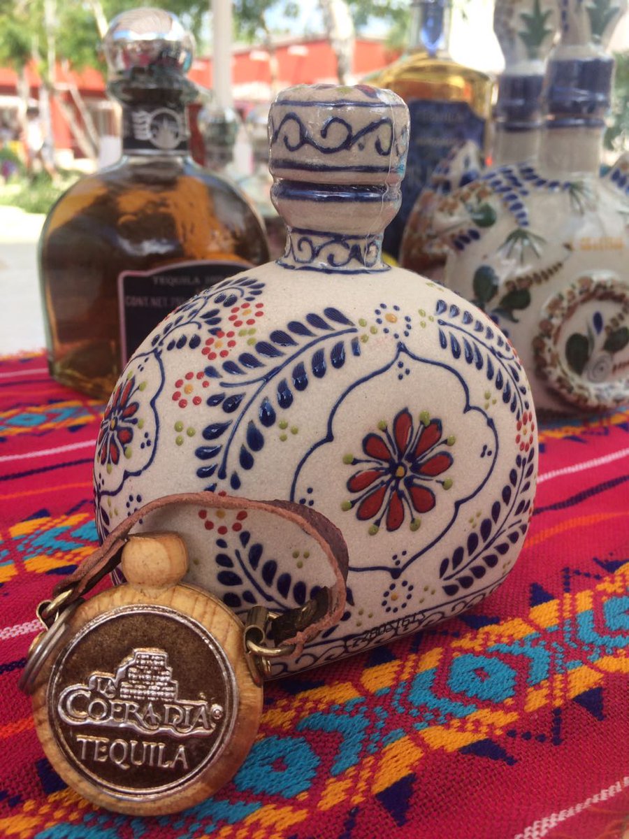 elpueblito2016's tweet photo. Tequila cofradia, uno de nuestros expositores para farmers market todos los domingos! 
visitenos en el pueblito en mayakoba! 
Entrada libre https://t.co/tBAd4IRExd