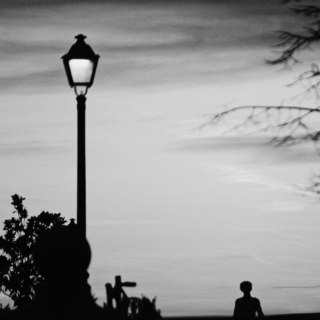 JMLechuga's tweet photo. Figuras #vsco #paseos #vscocam #bnwphotography #bnw_madrid #bnw #photography #monochromatic #fotografia #blacknwhit… https://t.co/coLtjlzggH