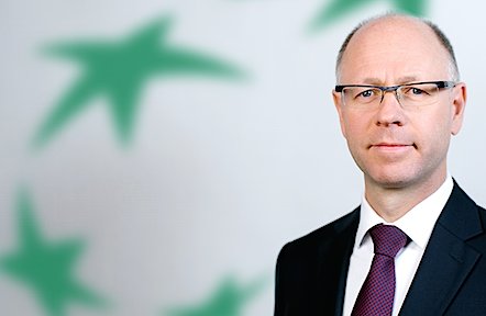 com_unit_inside's tweet photo. E-Autos im Fuhrpark: Viel Interesse, noch zu geringer Anteil, so Gwénael #Cevaer Arval Österreich #arvalaustria https://t.co/OiCRNs5Cin https://t.co/6qmdIFL4JH