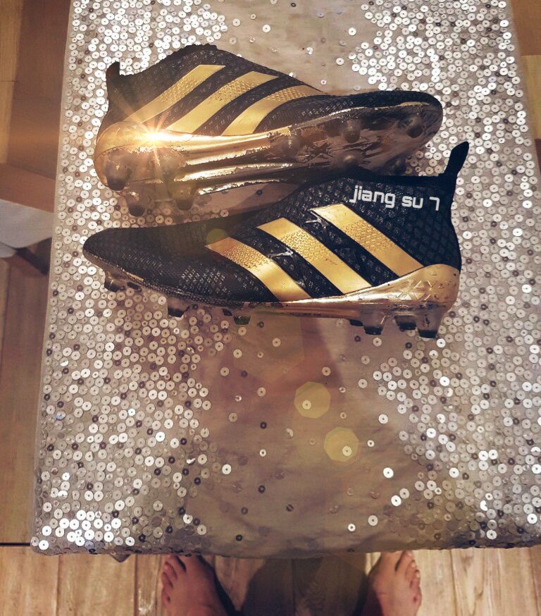 eplfanchina's tweet photo. New boots arrived 👌 straight fire 🔥 #Lit #AdidasAce #NextPogba https://t.co/8Uz51s2ZsH