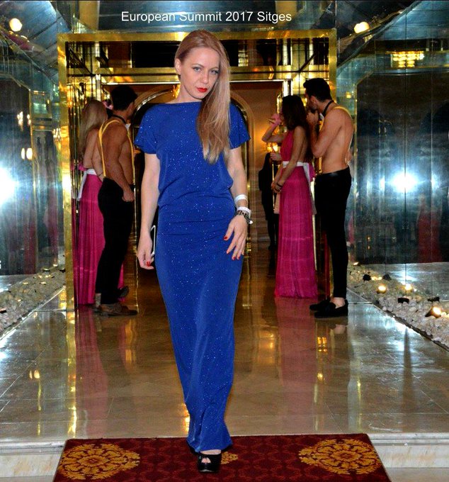 I came home with a toffee, from tonight I'll be online again #seeyousoon #joinmyroom https://t.co/9s<a href="/tag/seeyousoon"class="tags"><span>#seeyousoon</span></a><a href="/tag/joinmyroom"class="tags"><span>#joinmyroom</span></a>