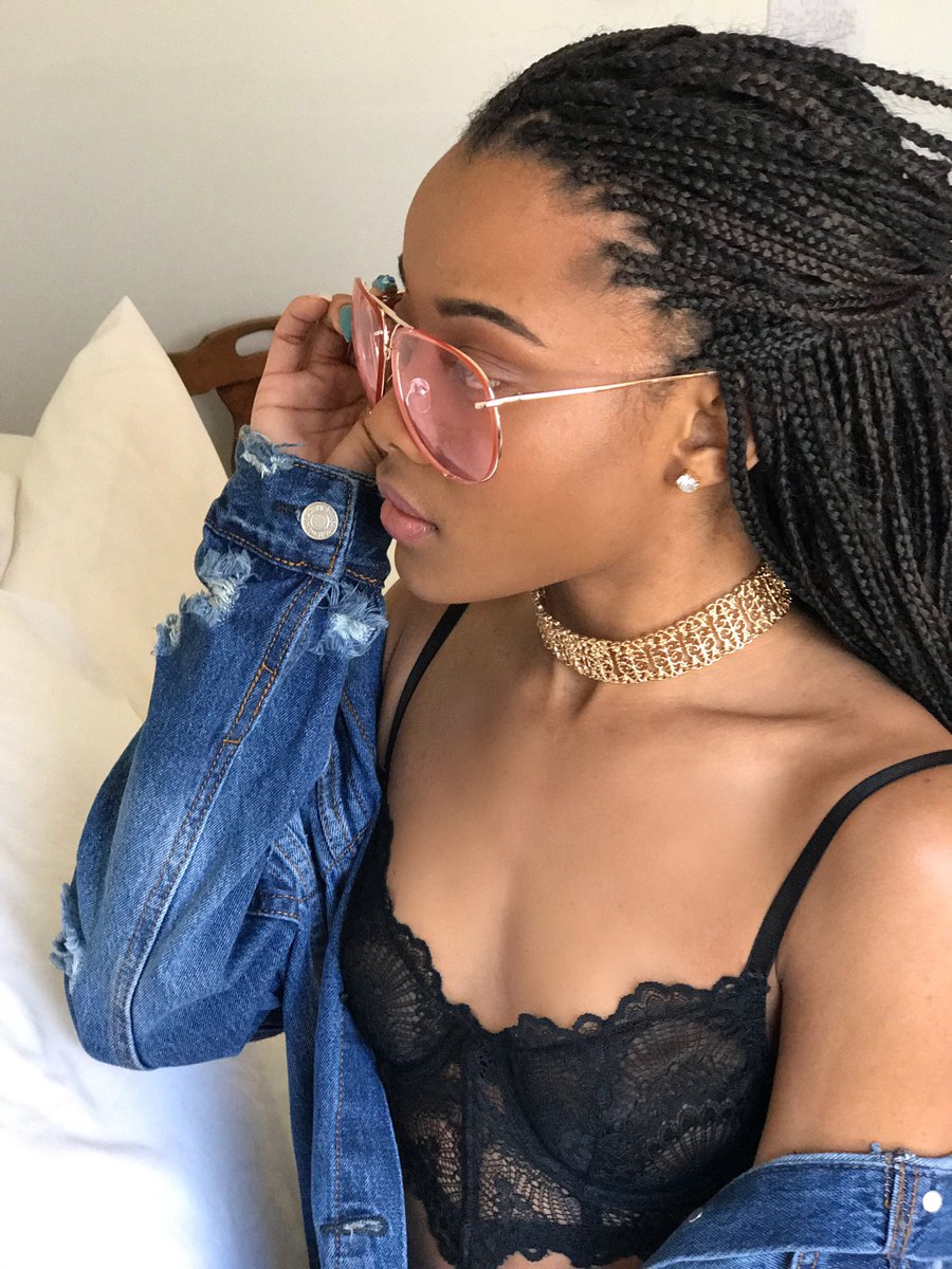 Famatta_'s tweet photo. Bomb A$$ Sunglasses at Zayd
Barbie Aviators
✨
✨
✨
✨
#ZaydCollection
#Sunglasses
#NewSunglasses
#Sunnies
#Aviators
#OOTD
#L4L
#L4F https://t.co/azBmCruVoa