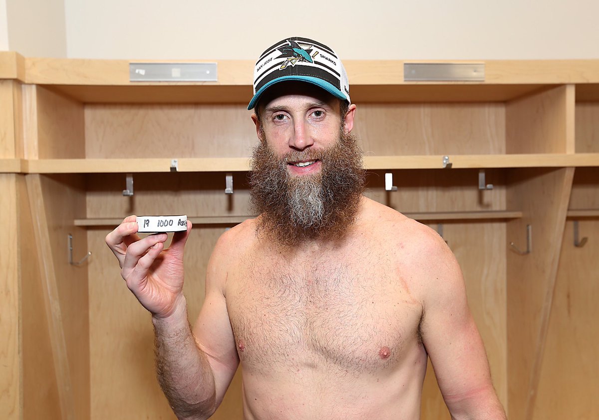 D_13_C's tweet photo. Chest = #manscaped #Beard = #0FsGiven
#jumbo1000 #nhl #TSNHockey #tsn #SportsCenter #sportsnet https://t.co/HApR37nIob