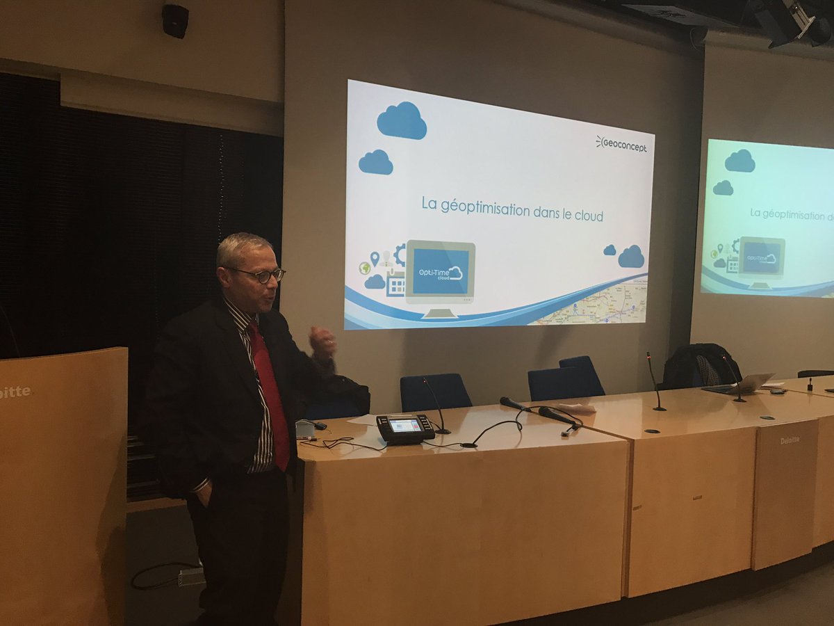 FrederiScotto's tweet photo. Les membres du @SFappCLUB présentent leurs solutions pour Salesforce @DeloitteFrance.
En ce moment : @GEOCONCEPT https://t.co/NQwXHtYpap
