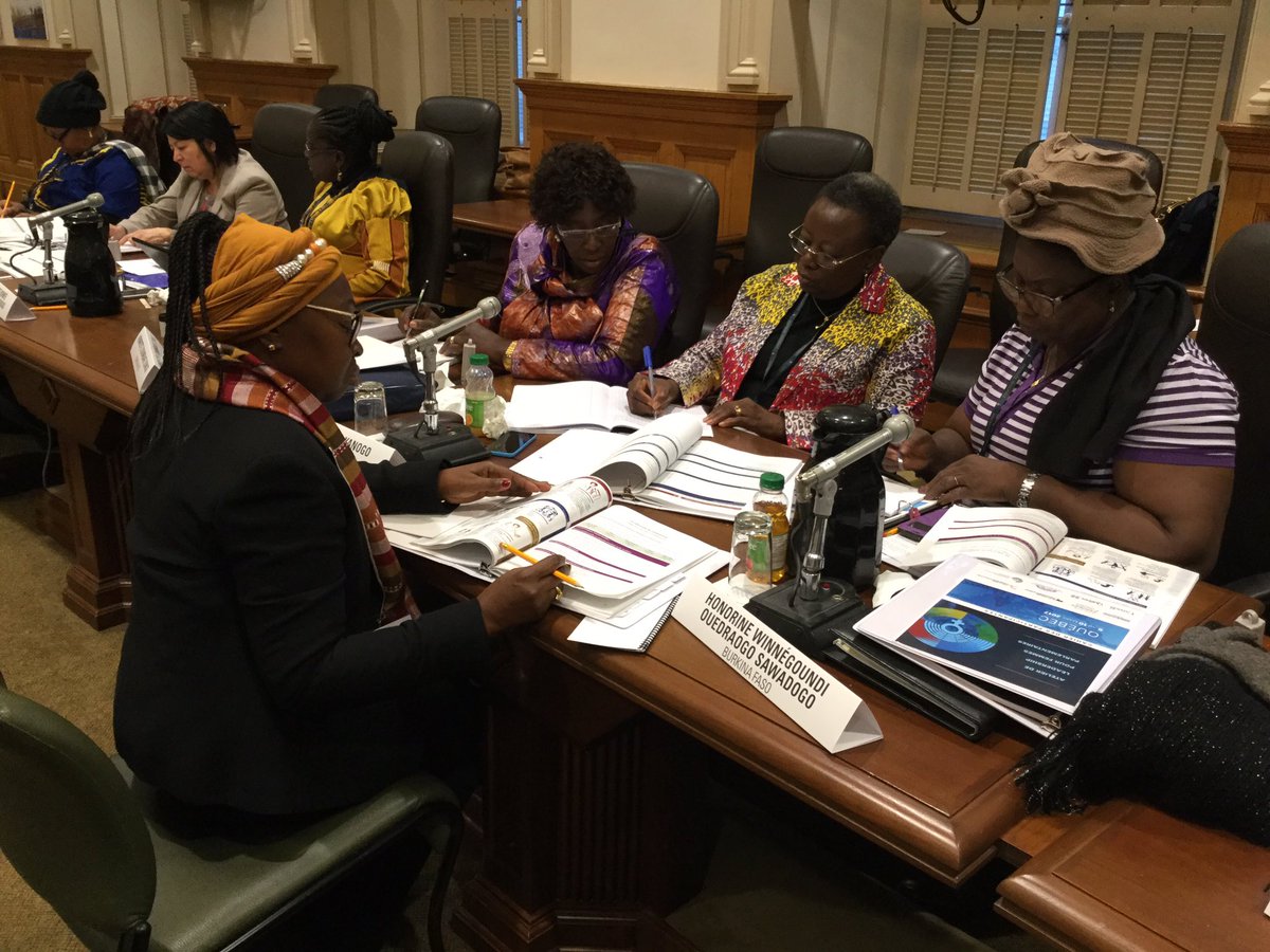SenJaffer's tweet photo. A Quebec pour l'atelier de leadership pour femmes parlementaires #SenCA https://t.co/S0Jd14RSsY