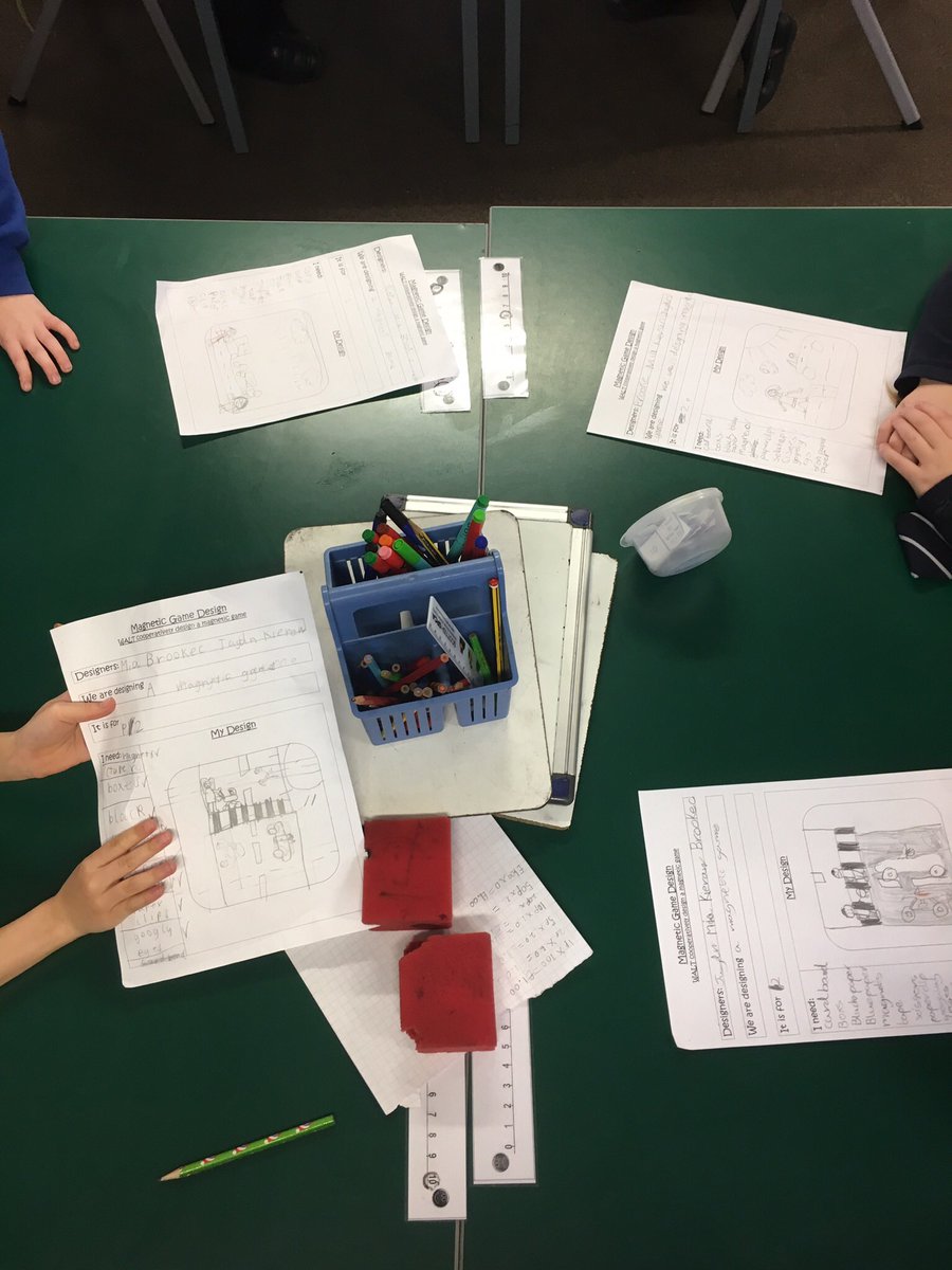 BorrowfieldPS's tweet photo. P3T have been designing and making games using magnets #superscience. https://t.co/mGeYKyaBOu
