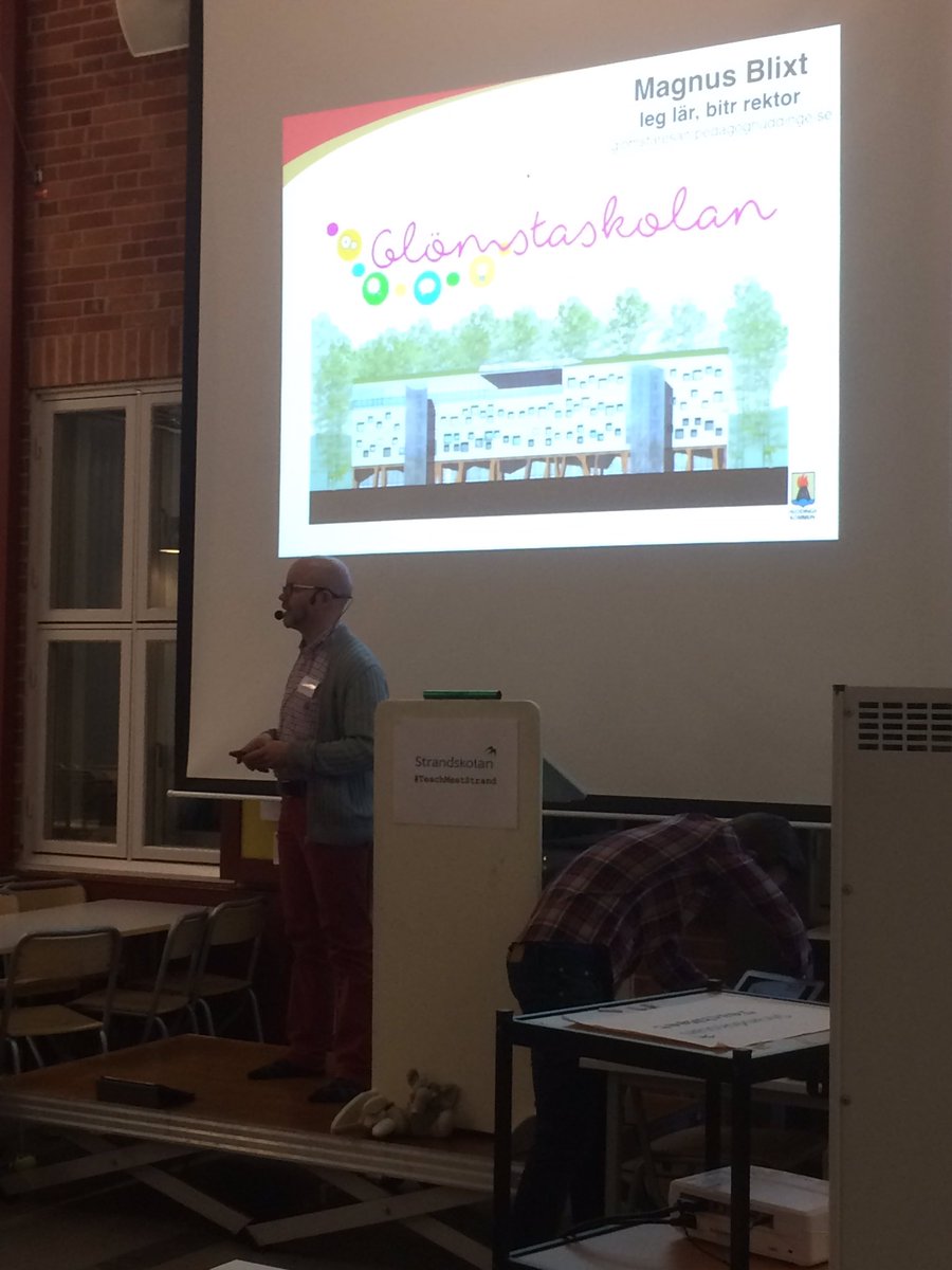 isorrosi's tweet photo. Nu hör vi @blixtgordon13  prata om teambaserad organisation. Våra elever, våra rum. #teachmeetstrand https://t.co/9PSkpSSQBQ