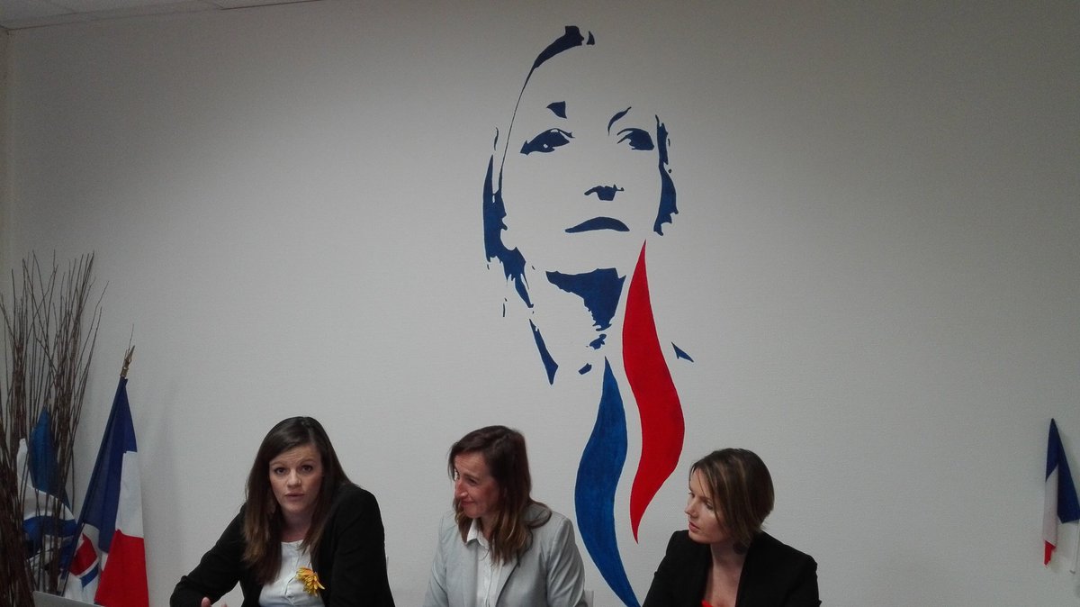 IsabelleSurply's tweet photo. «Il faut mettre en place une véritable politique #nataliste qui protège les mères #francaises ! » #Marine2017 #8Mars #FemmesPatriotes https://t.co/zTg1LQ0pNl