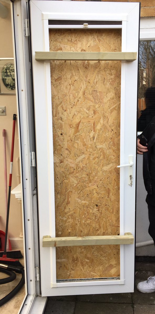CountySecure's tweet photo. 3x Euro cylinders replaced, 1x UPVC French patio door panel boarded after burglary in New Addington CR0 https://t.co/tymLMI32w9