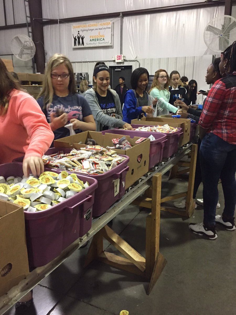 amwillian's tweet photo. At Feeding America:)
#jtamakeitcount
@JTA_Principal https://t.co/4R6roMACAy