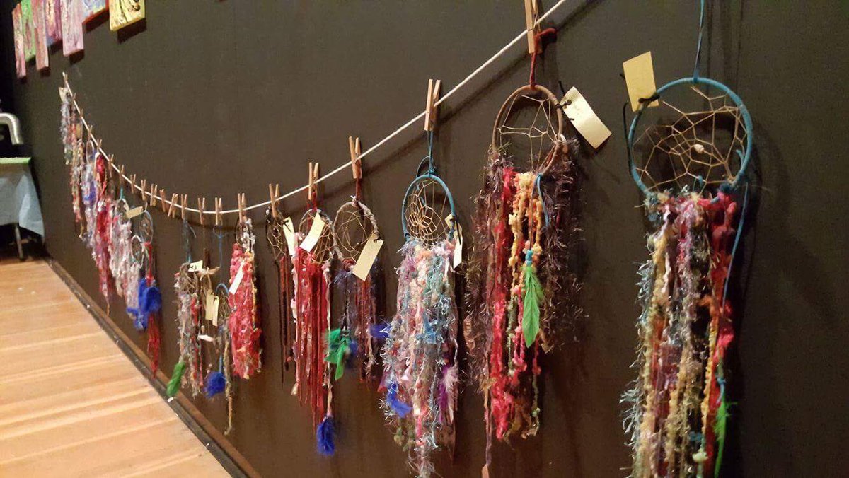 Janet_Price's tweet photo. Had fun making dream catchers with my class! #firstnationsstories #funwithcrafts #appliedlearningskills #sd33learners https://t.co/wQmfD9sxe0