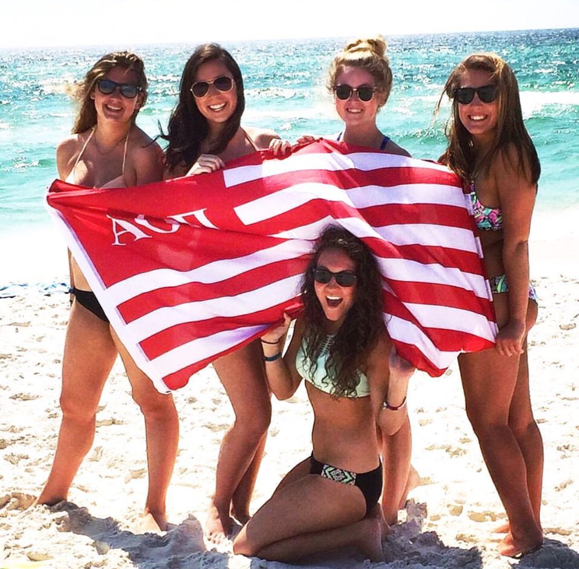 mykindoflovely's tweet photo. are you spring break ready? ๐ shop sorority flags at the pop-up shop!! // ๐ธ by @UTKAOII #shoplovely #utkpanhellenic #gogreekgovols #utkaoii https://t.co/FS33BFRUE0