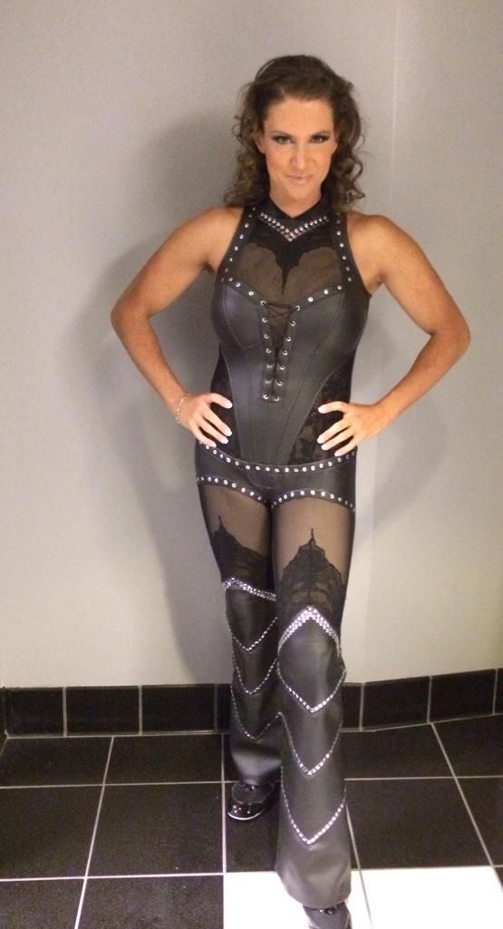 alanmartynbile7's tweet image. Two souls with but a single thought; Two hearts that beat as one. ~ Fredrich Halm